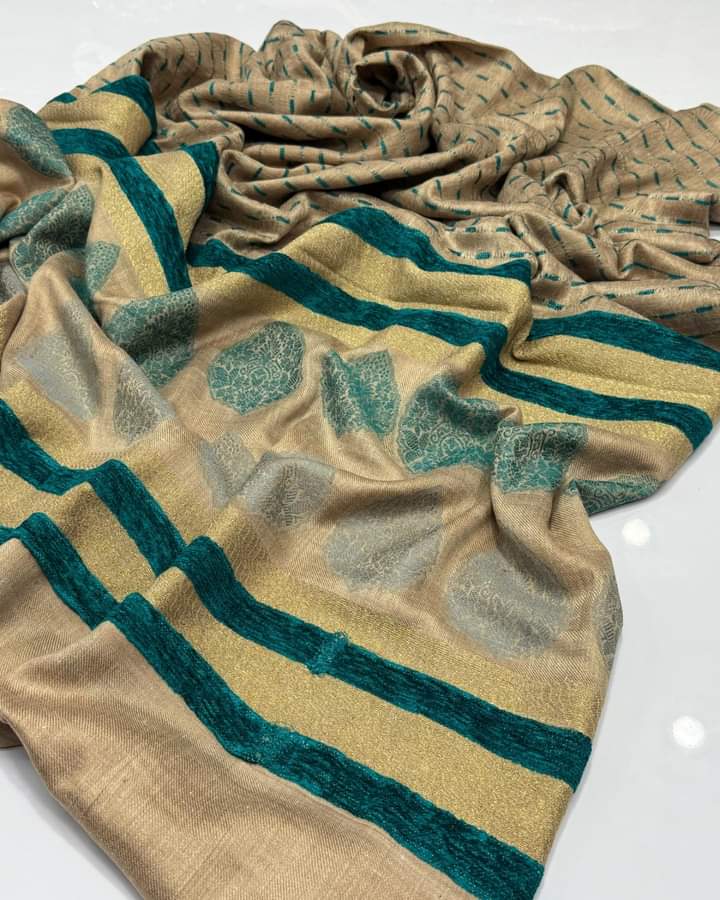 Special Vol Shawl